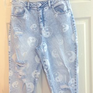 Tinseltown yin and yang bleached jeans